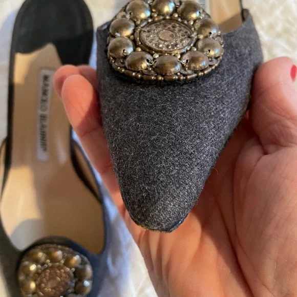 MANOLO BLAHNIK Dark Gray Pointed-Toe Coin Mules size 37.5 - Picture 14 of 14